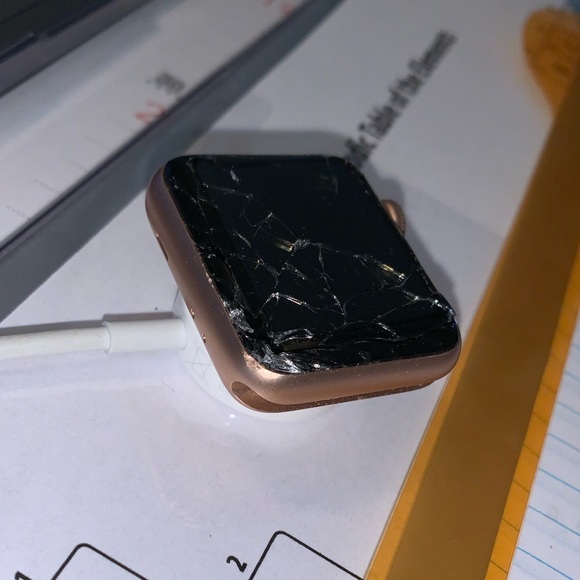 Series 3 GPS Apple Watch - Picture 3 of 8